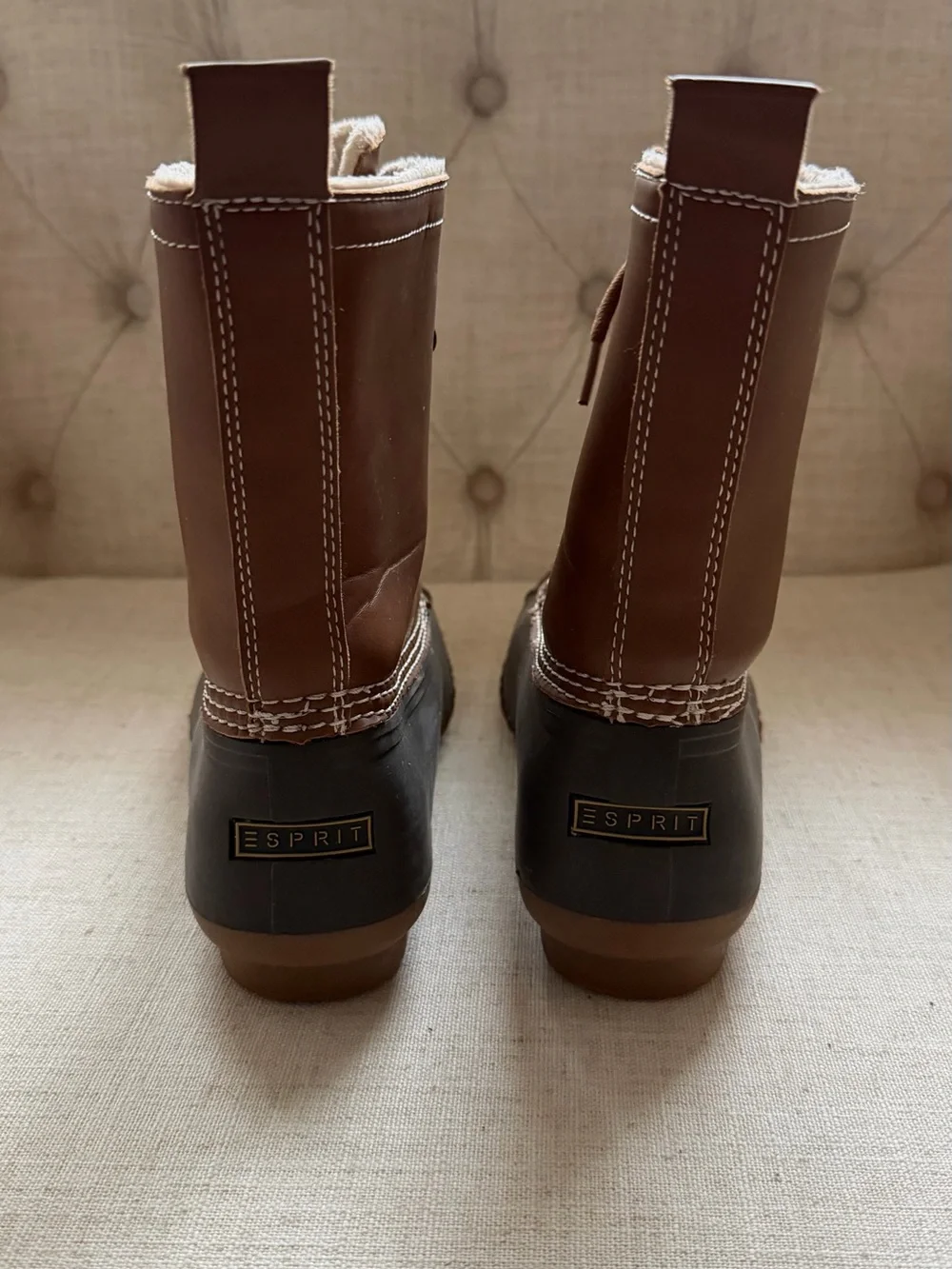 Duck boots